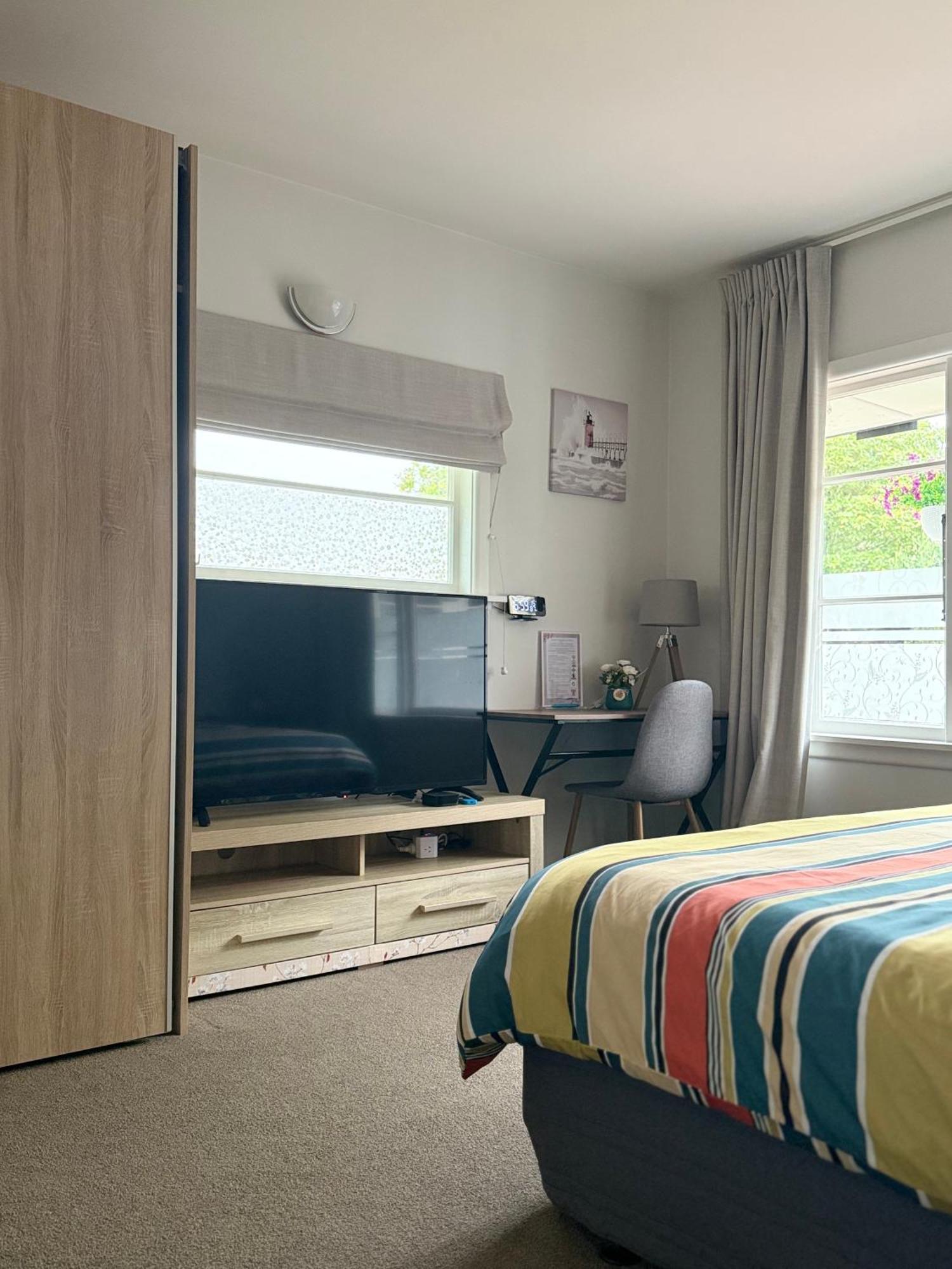 Cozy And Sunny Room Near City To Seapath Christchurch Exteriör bild